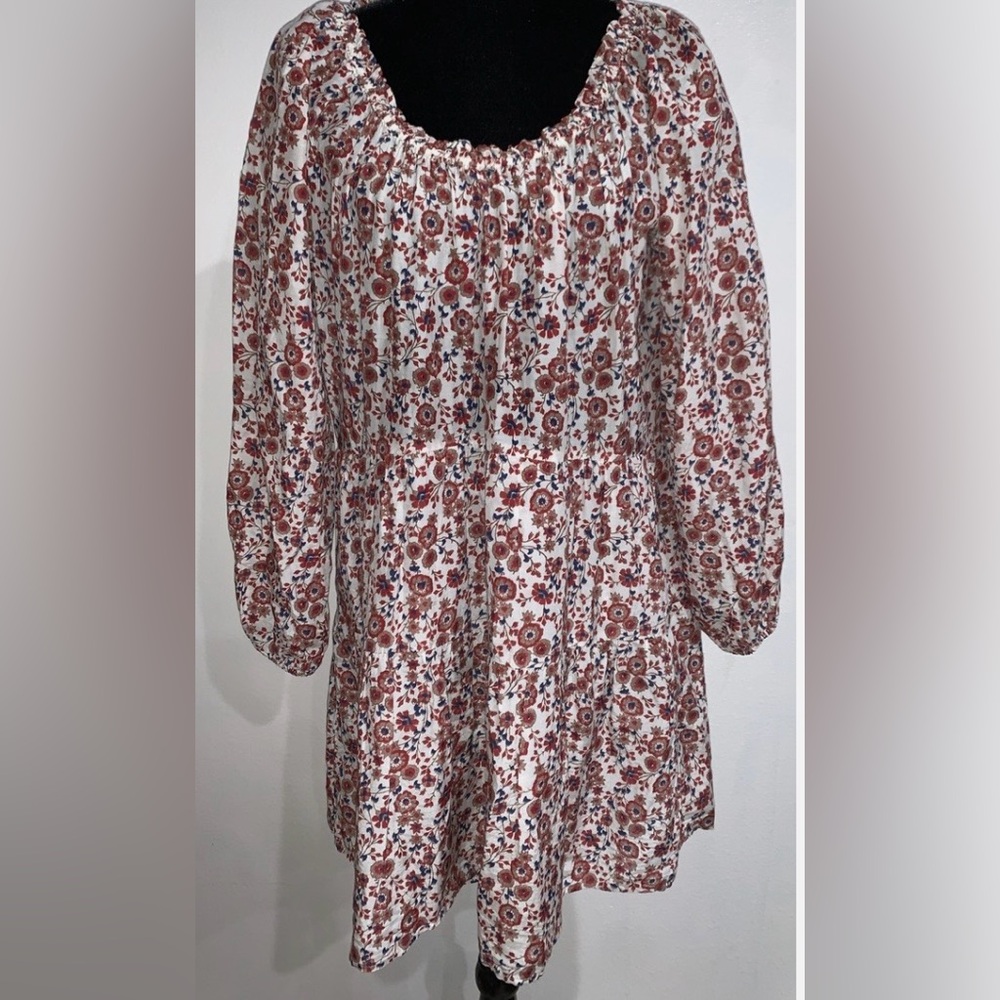 XiRENA Floral Long Sleeve Dress in Red and Blue